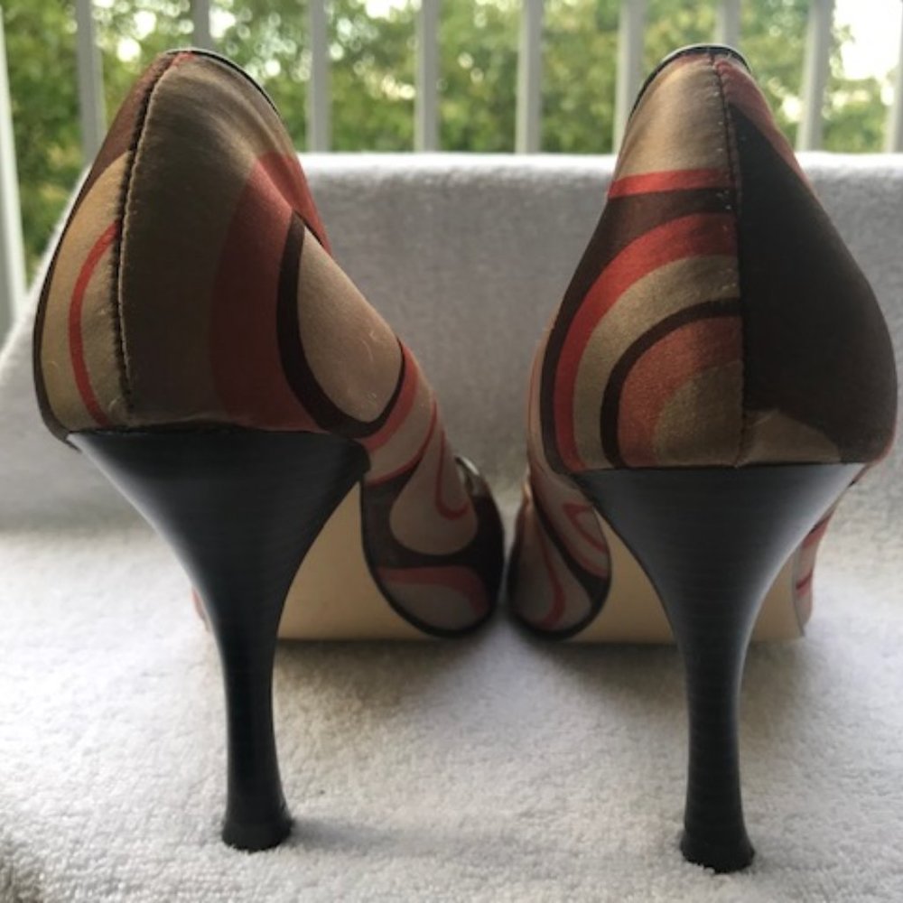❤️ Brown & Orange Satin Peep Toe Heel - Size 8.5